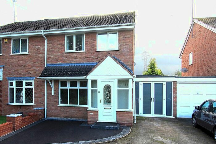 3 Bedroom Semi-Detached House To Rent In Stoneybrook Leys, Wombourne, Wolverhampton, WV5