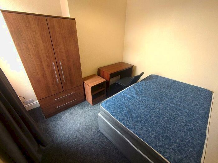 4 Bedroom Terraced House To Rent In Connaught Road, Liverpool, L7