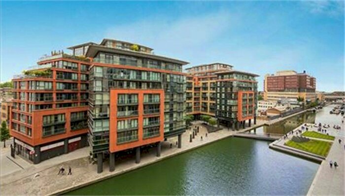 3 Bedroom Flat To Rent In Merchant Square, Paddington, London, W2