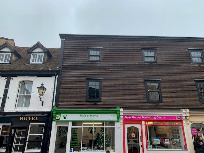 2 Bedroom Flat To Rent In High Street, Rochester, ME1