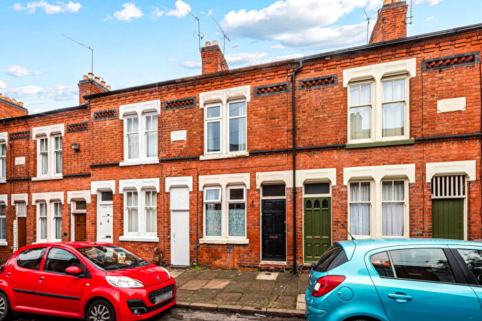 2 Bedroom Terraced House For Sale In Cradock Road, Leicester, LE2