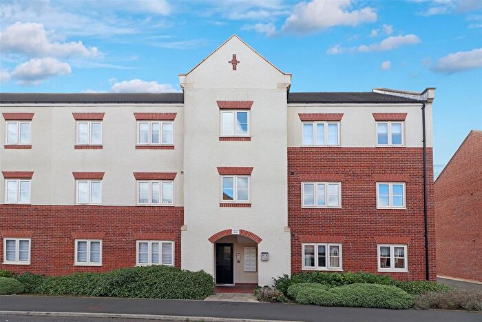 2 Bedroom Flat For Sale In Trevelyan Close, Shiremoor, Newcastle Upon Tyne, NE27
