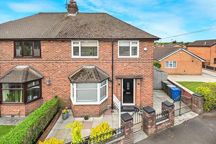 3 Bedroom Semi-Detached House For Sale In Schofield Street, Leigh, WN7