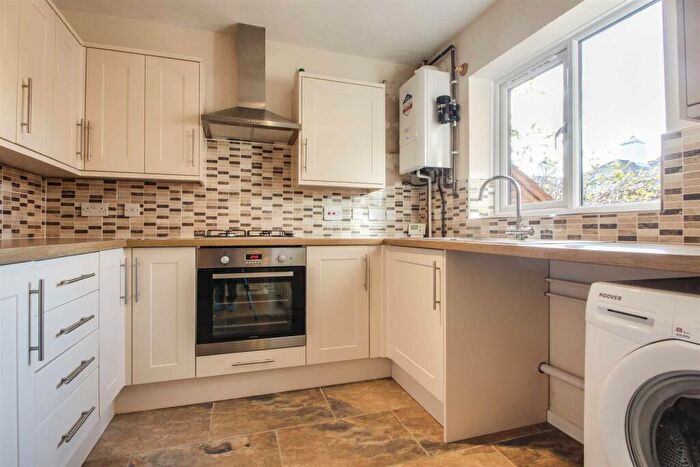 3 Bedroom Terraced House For Sale In Lenborough Court, Woolstone, Milton Keynes, MK15
