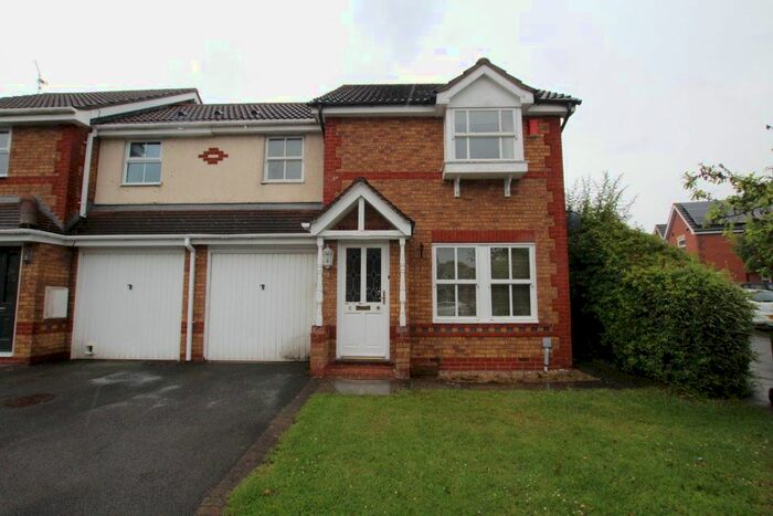 3 Bedroom Property To Rent In Horcott Road, Peatmoor, Swindon, SN5