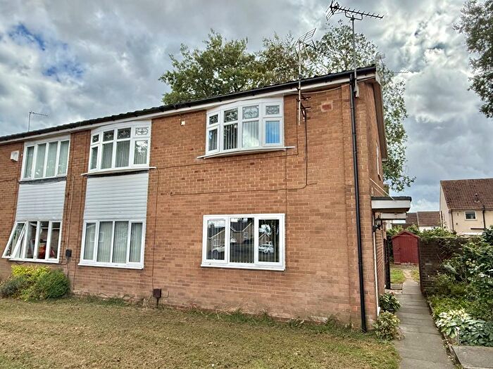 2 Bedroom Flat For Sale In Pine Avenue, Dinnington, Newcastle Upon Tyne, Tyne And Wear, NE13