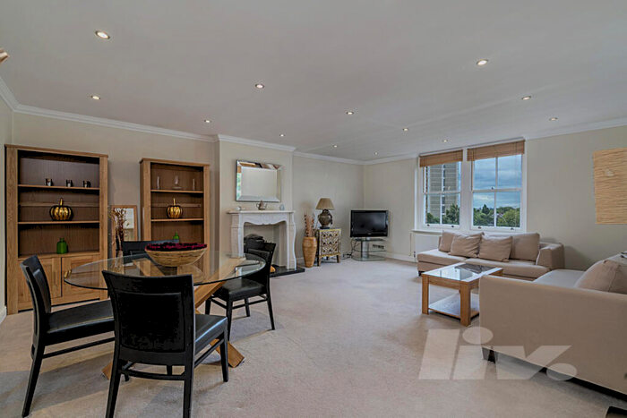 2 Bedroom Apartment To Rent In Hamilton Terrace, St John's Wood, NW8