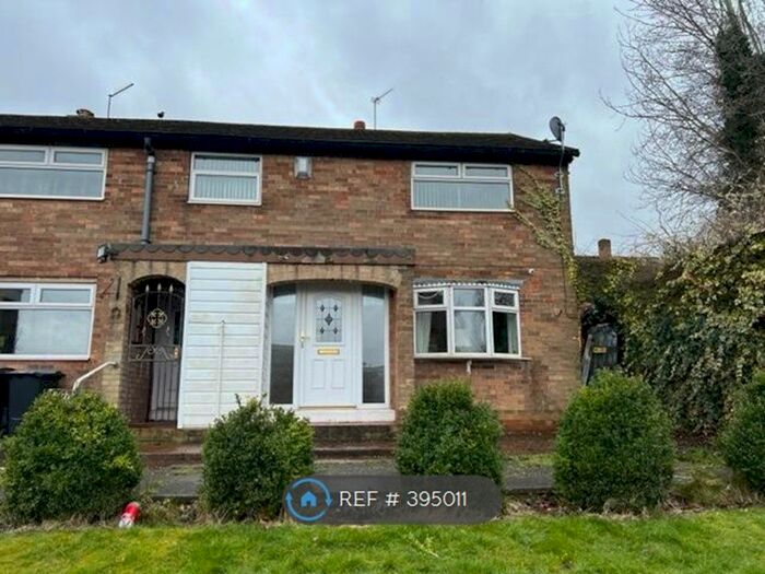 3 Bedroom Semi-Detached House To Rent In Blackstock Road, Sheffield, S14