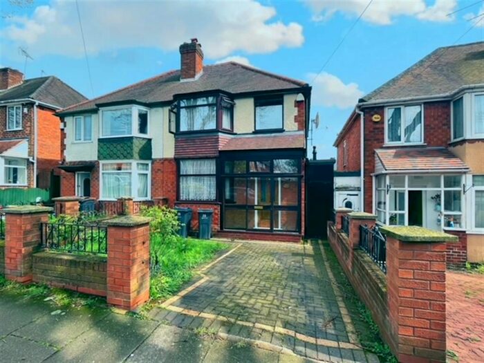 3 Bedroom Property To Rent In Dunvegan Road, Erdington, Birmingham, B24