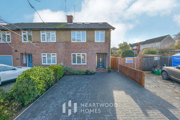 4 Bedroom Semi Detached House For Sale In Briar Road, St. Albans, AL4