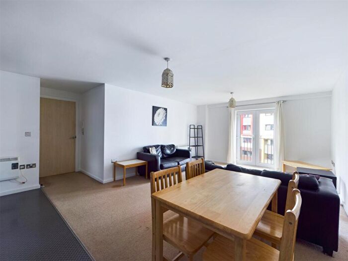 2 Bedroom Apartment To Rent In Rialto Building, City Centre, NE1