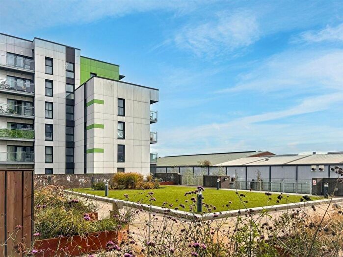 2 Bedroom Flat To Rent In Richard Hawthorne House, NR1