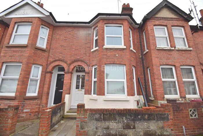3 Bedroom Terraced House For Sale In Gloucester Road, Reading, RG30