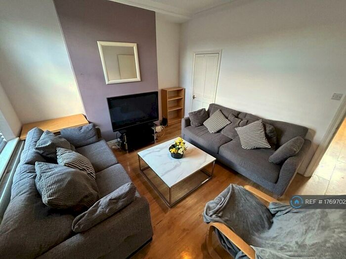 4 Bedroom Terraced House To Rent In Bentley Lane, Leeds, LS6