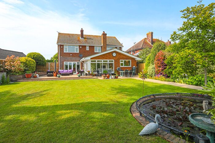 4 Bedroom Detached House For Sale In Dane Road, Birchington, CT7