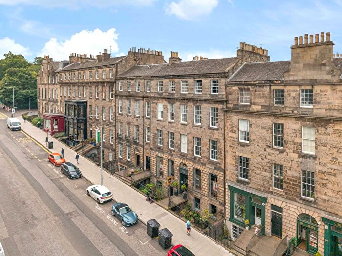 4 Bedroom Flat For Sale In Dundas Street, New Town, Edinburgh, Midlothian, EH3