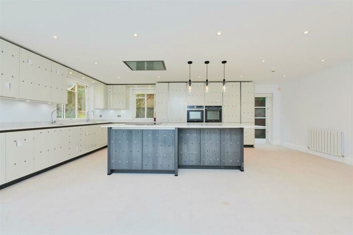 6 Bedroom Detached House To Rent In Norrice Lea, Hampstead Garden Suburb, N2