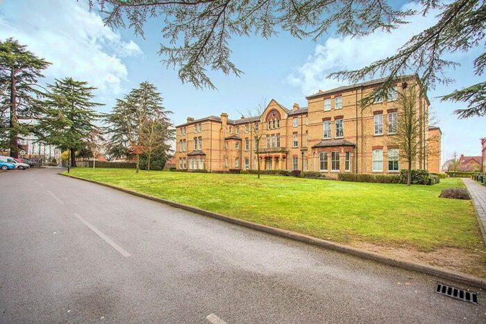 2 Bedroom Flat To Rent In Mallard Road, Abbots Langley, Hertfordshire, WD5