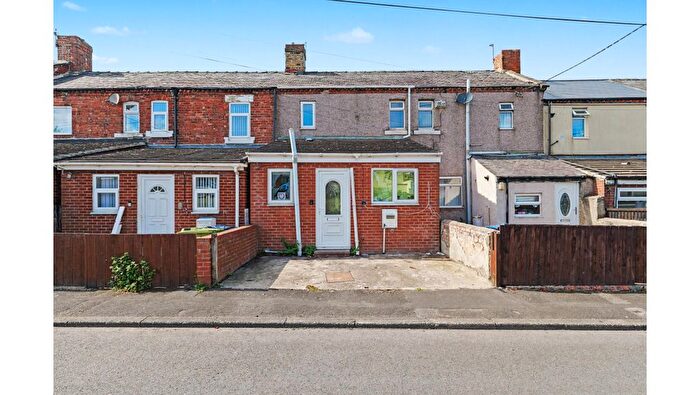 2 Bedroom Property For Sale In Railway Terrace North, New Herrington, Houghton Le Spring, Tyne Amp; Wear, DH4
