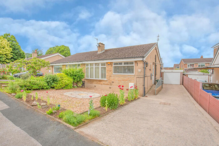 2 Bedroom Bungalow For Sale In Currer Walk, Steeton, BD20