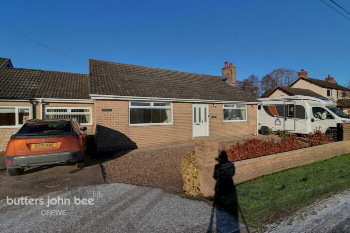 3 Bedroom Semi-Detached Bungalow For Sale In Englesea Brook Lane, Englesea Brook, Crewe, CW2