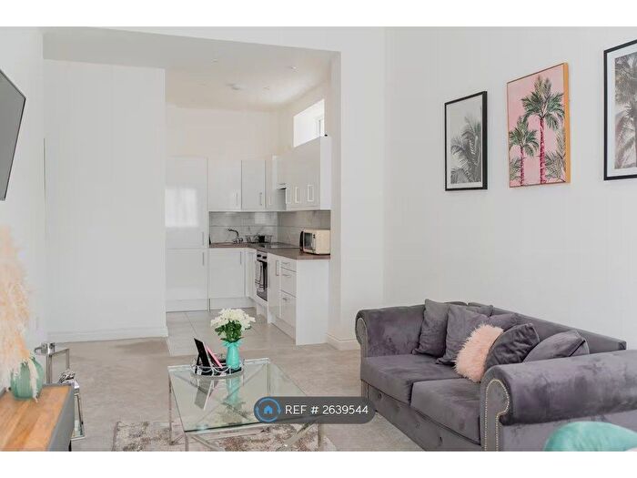 1 Bedroom Flat To Rent In Hanway Road, Portsmouth, PO2
