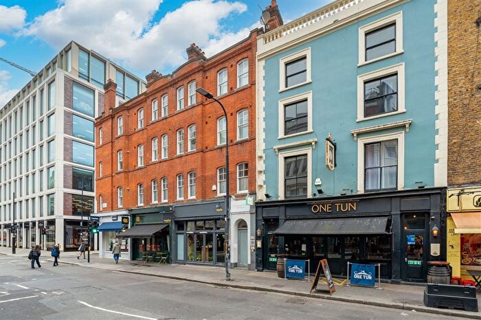 Studio To Rent In Goodge Street, London, W1T