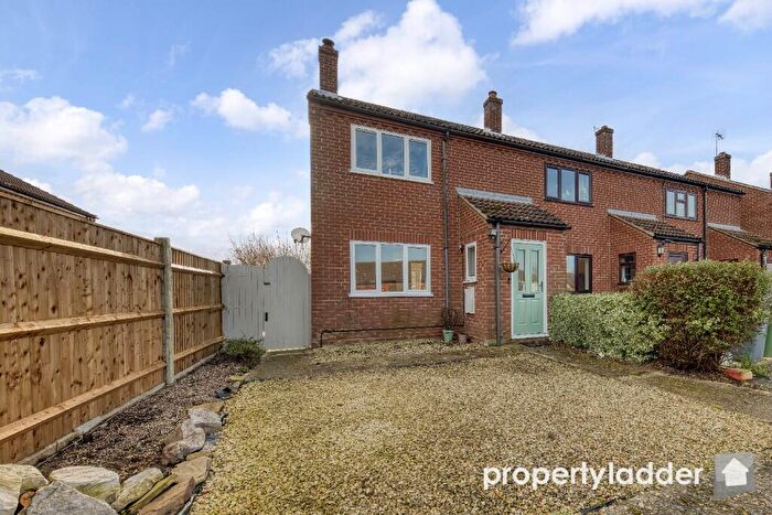 2 Bedroom End Of Terrace House For Sale In Preston Close, Freethorpe, NR13