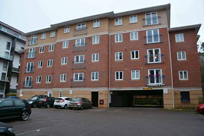1 Bedroom Flat To Rent In Jubilee Hall Road, Farnborough, GU14