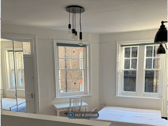 Studio To Rent In Vauxhall Bridge Road, London, SW1V