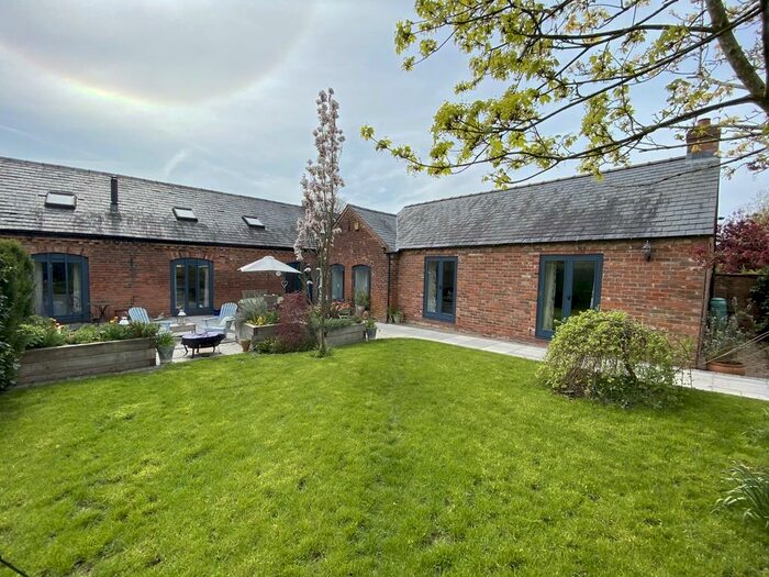 4 Bedroom Barn Conversion For Sale In Somersal Herbert, Ashbourne, DE6