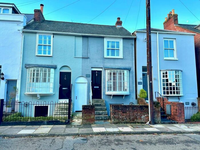 2 Bedroom End Of Terrace House To Rent In Gosport Street, Lymington, Hampshire, SO41