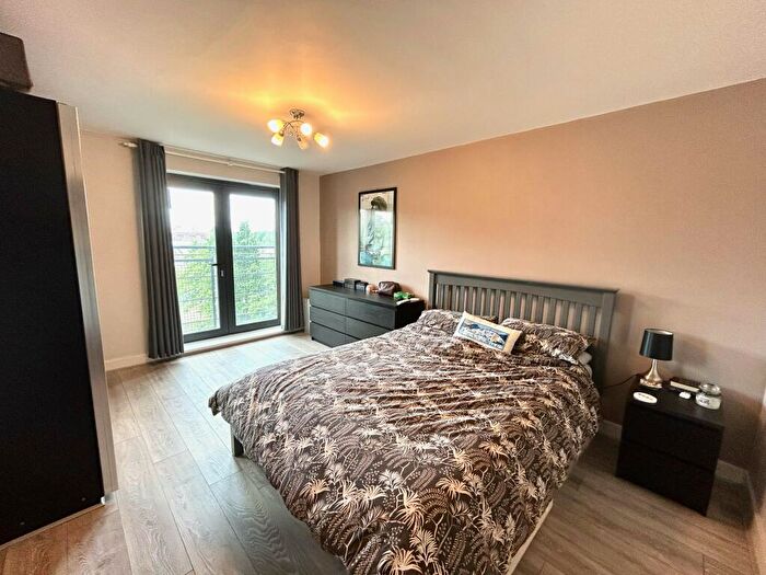 2 Bedroom Apartment To Rent In Galleon Way, Cardiff Bay, CF10