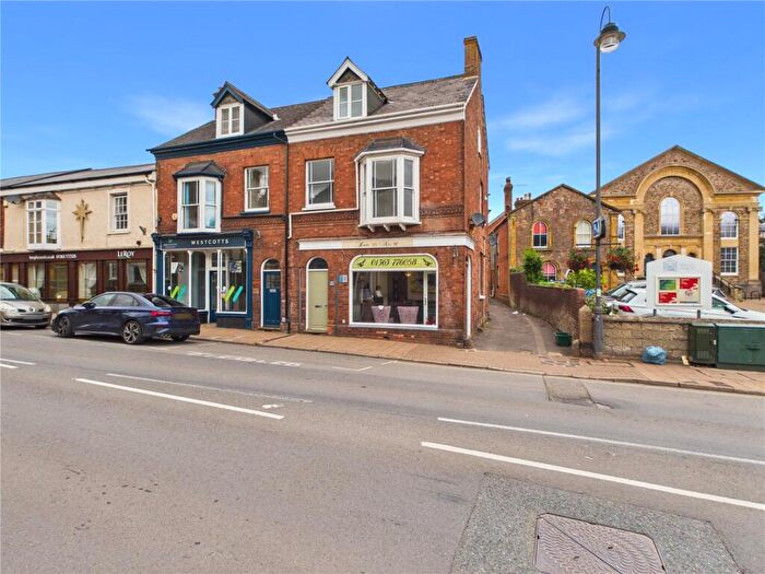 2 Bedroom Maisonette To Rent In High Street, Crediton, Devon, EX17