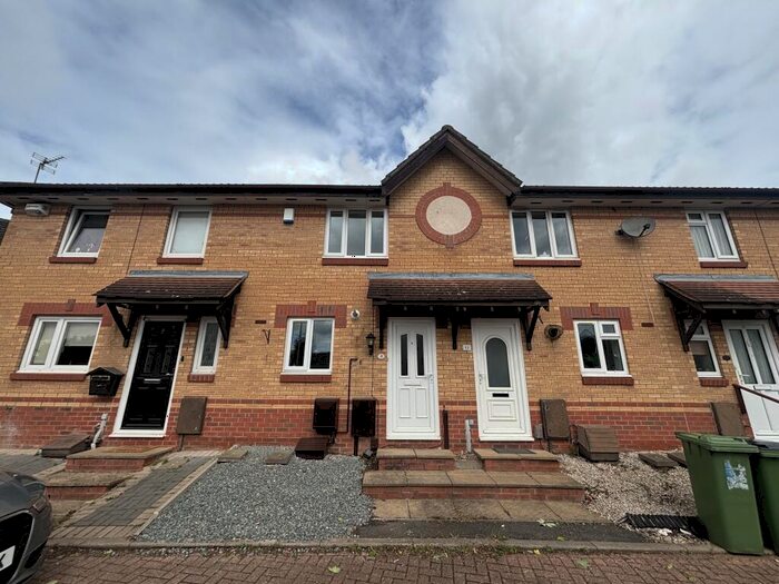 2 Bedroom Town House To Rent In Bloxoms Close, LE3