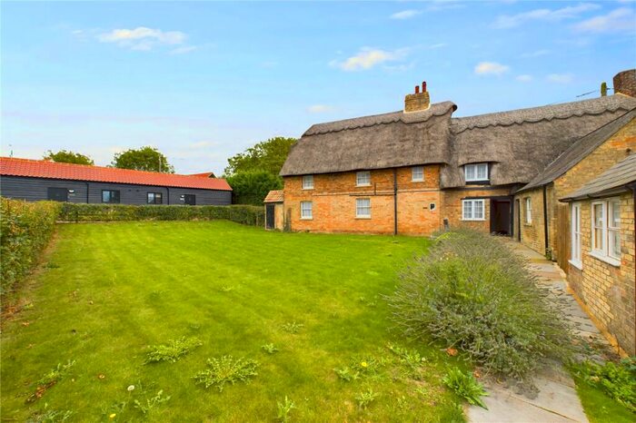 4 Bedroom Detached House To Rent In Pringle Way, Little Stukeley, Huntingdon, Cambridgeshire, PE28
