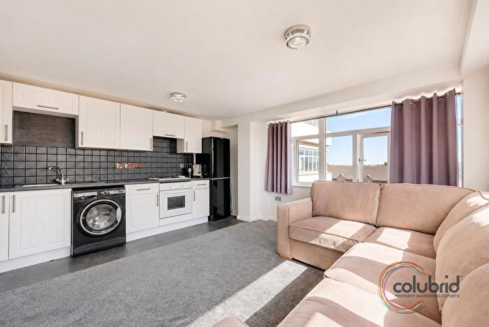 1 Bedroom Flat For Sale In Riverside Heights, Dock Road, Tilbury, RM18