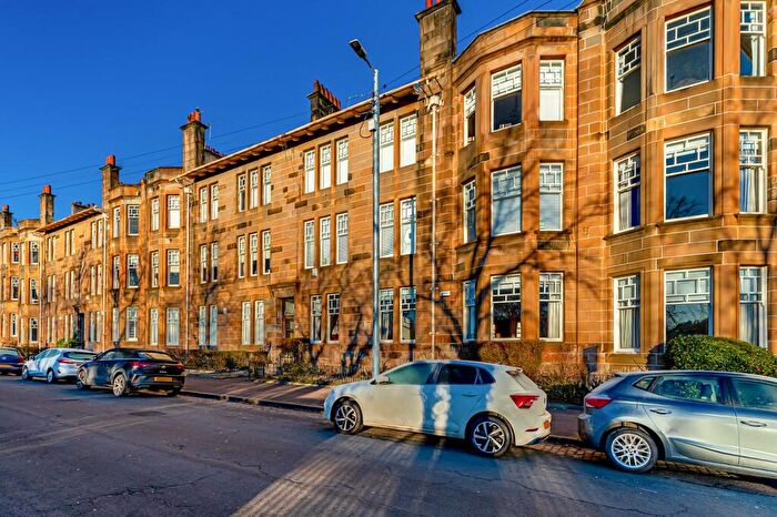 3 Bedroom Apartment For Sale In Terregles Avenue, Pollokshields, Glasgow, G41
