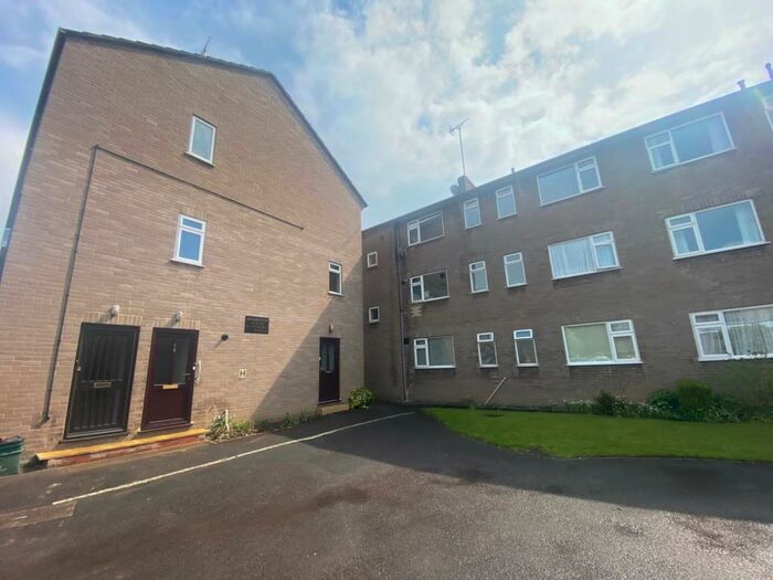 3 Bedroom Flat To Rent In Glencairn Court, Lansdown, Cheltenham, GL51