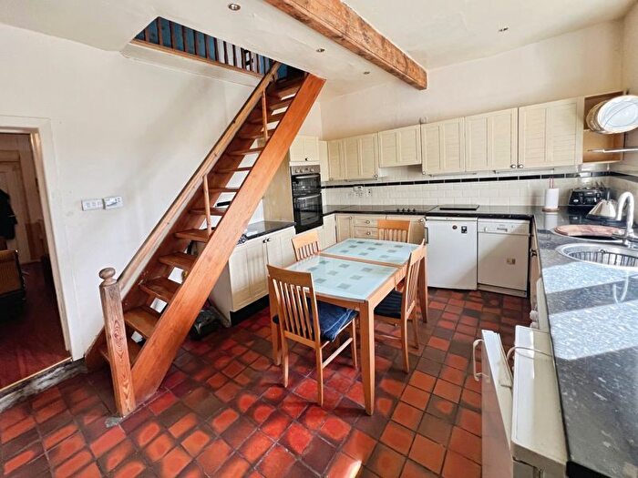 2 Bedroom Cottage For Sale In High Street, Chapeltown, BL7