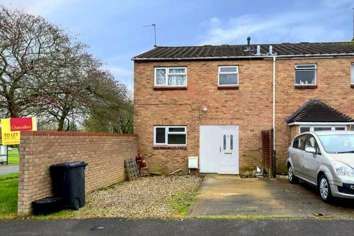 3 Bedroom End Of Terrace House To Rent In Warneford Close, SN5, SN5