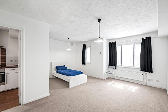 Studio For Sale In Campbell Close, Streatham, SW16