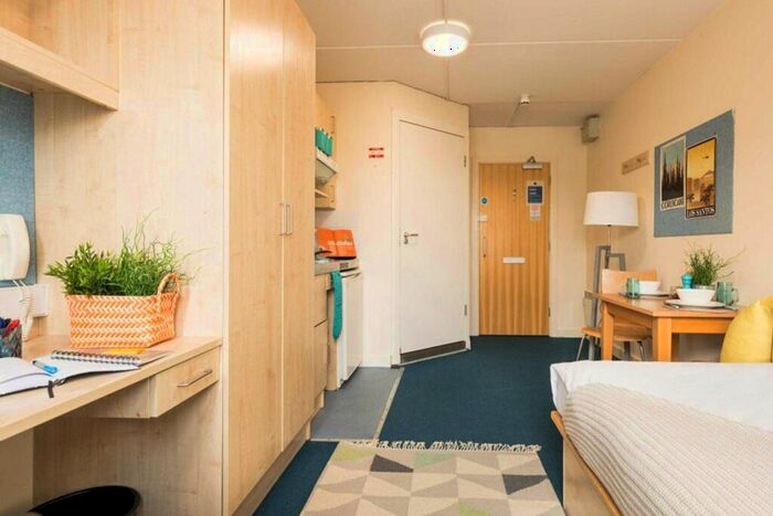 Studio To Rent In Creek Road, SE8