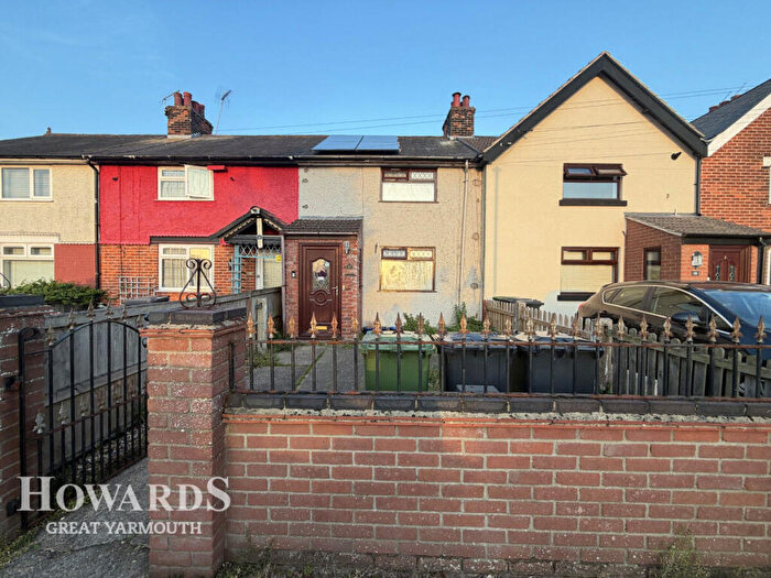 3 Bedroom Terraced House For Sale In Perebrown Avenue, Great Yarmouth, NR30