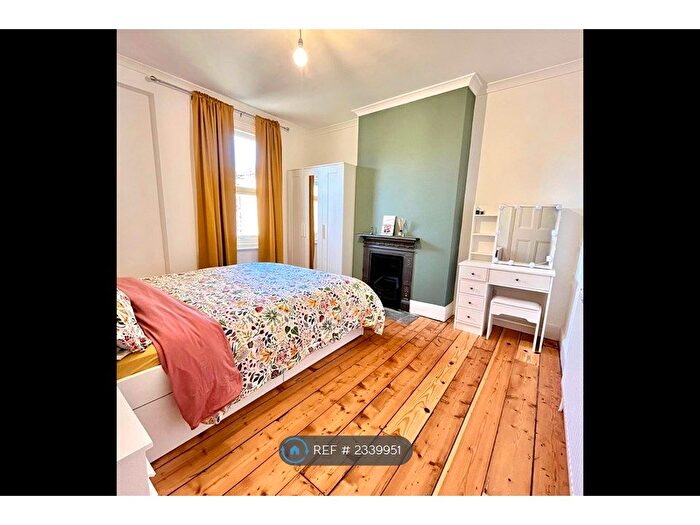 3 Bedroom Terraced House To Rent In Trelawney Park, Bristol, BS4