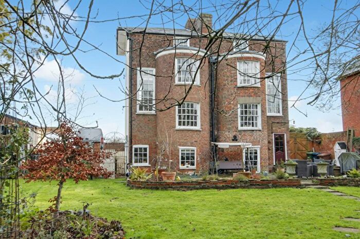 5 Bedroom Detached House For Sale In North Brink, Wisbech, PE13