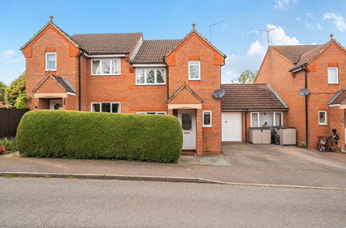 3 Bedroom Semi-Detached House For Sale In Primrose Way, Buckingham, Buckinghamshire, MK18