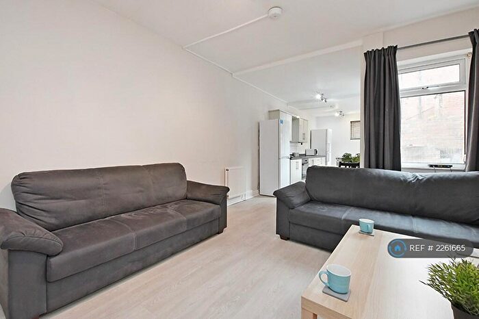 5 Bedroom Terraced House To Rent In Sharrow Vale Road, Sheffield, S11