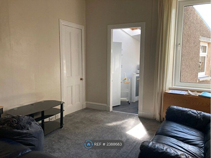 4 Bedroom Flat To Rent In Clifton Road, Aberdeen, AB24