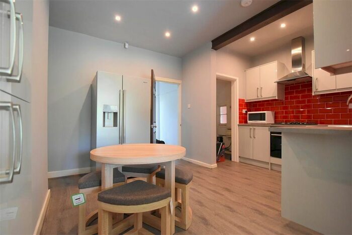 4 Bedroom Terraced House To Rent In Tealby Grove, Birmingham, B29